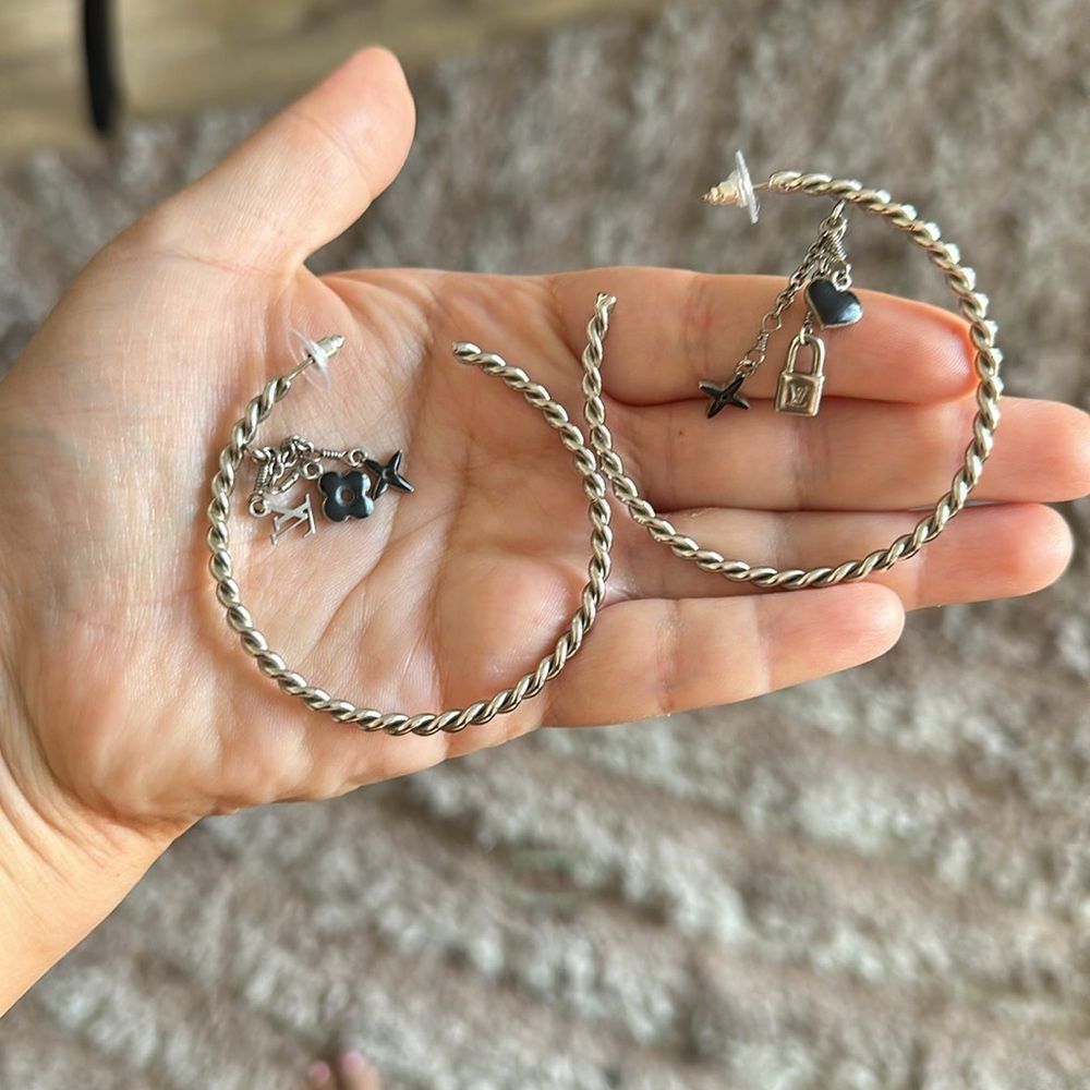 Authentic Louis Vuitton Lg Hoop Silver Earrings Sweet Monogram